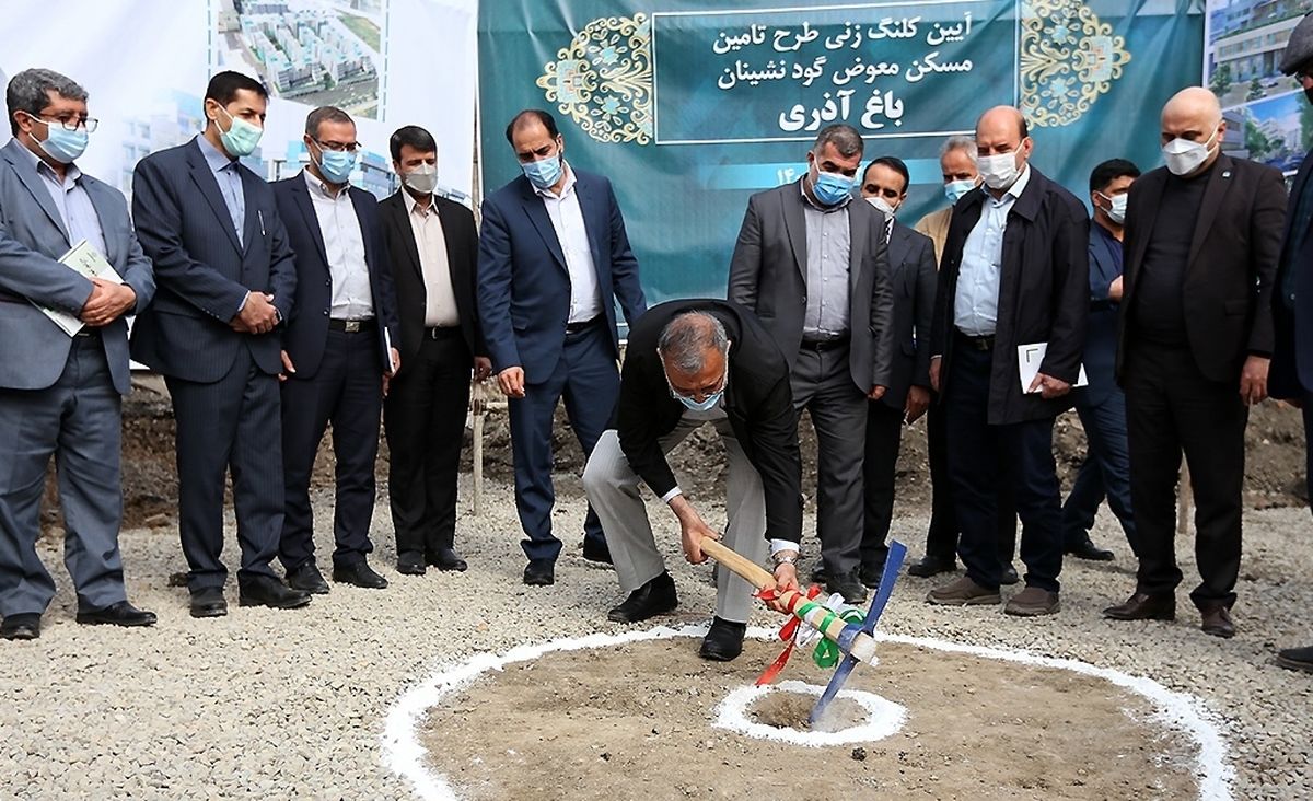 علیرضا زاکانی : کلنگ زنی سرکاری نداریم/ بدون پروانه کلنگ نزده ایم